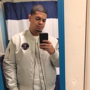 Meet your Posher, Erick